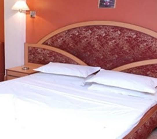 Hotel Maneck Ooty Exterior foto
